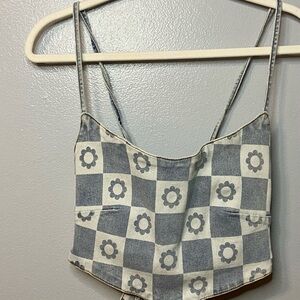 Chic‎ Floral Checkered Crop Top in Blue and White